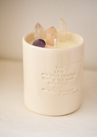 Calming žvakė su ametisto ir krištolo kvarco kristalais